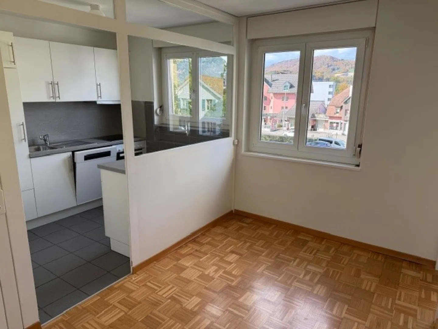 Gemütliche 4.5-Zimmerwohnung - Ihr neues Zuhause zum Wohlfühlen - Foto 2 von 8