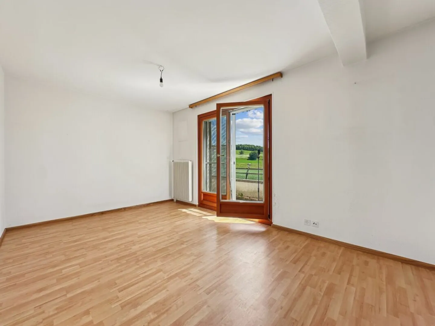 KLEINES HAUS ZU RENOVIEREN, AM RANDE VON LANDWIRTSCHAFTLICHEM GEBIET - Foto 6 von 16