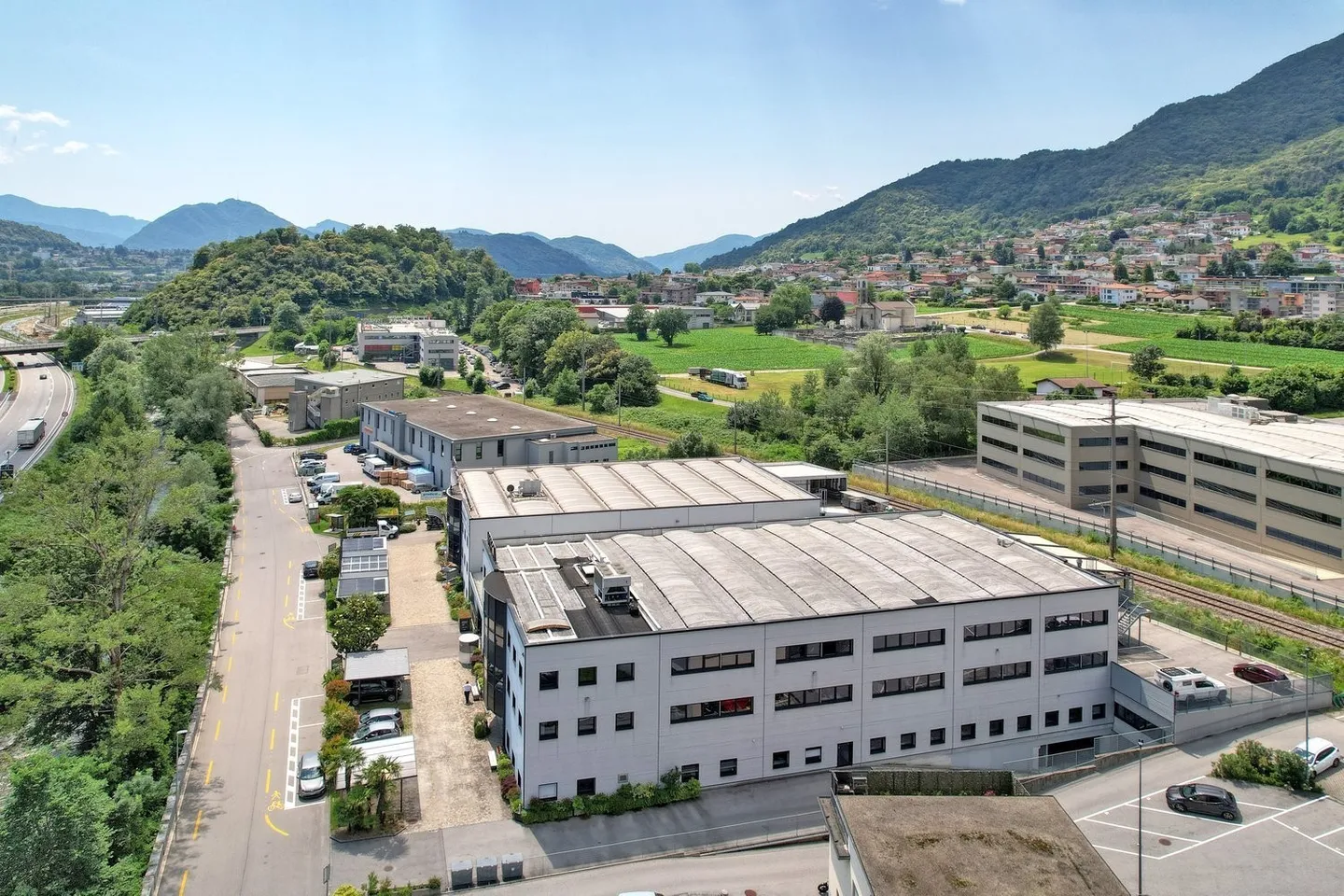 Bedano - Large offices for rent of various types - Photo 8 of 10