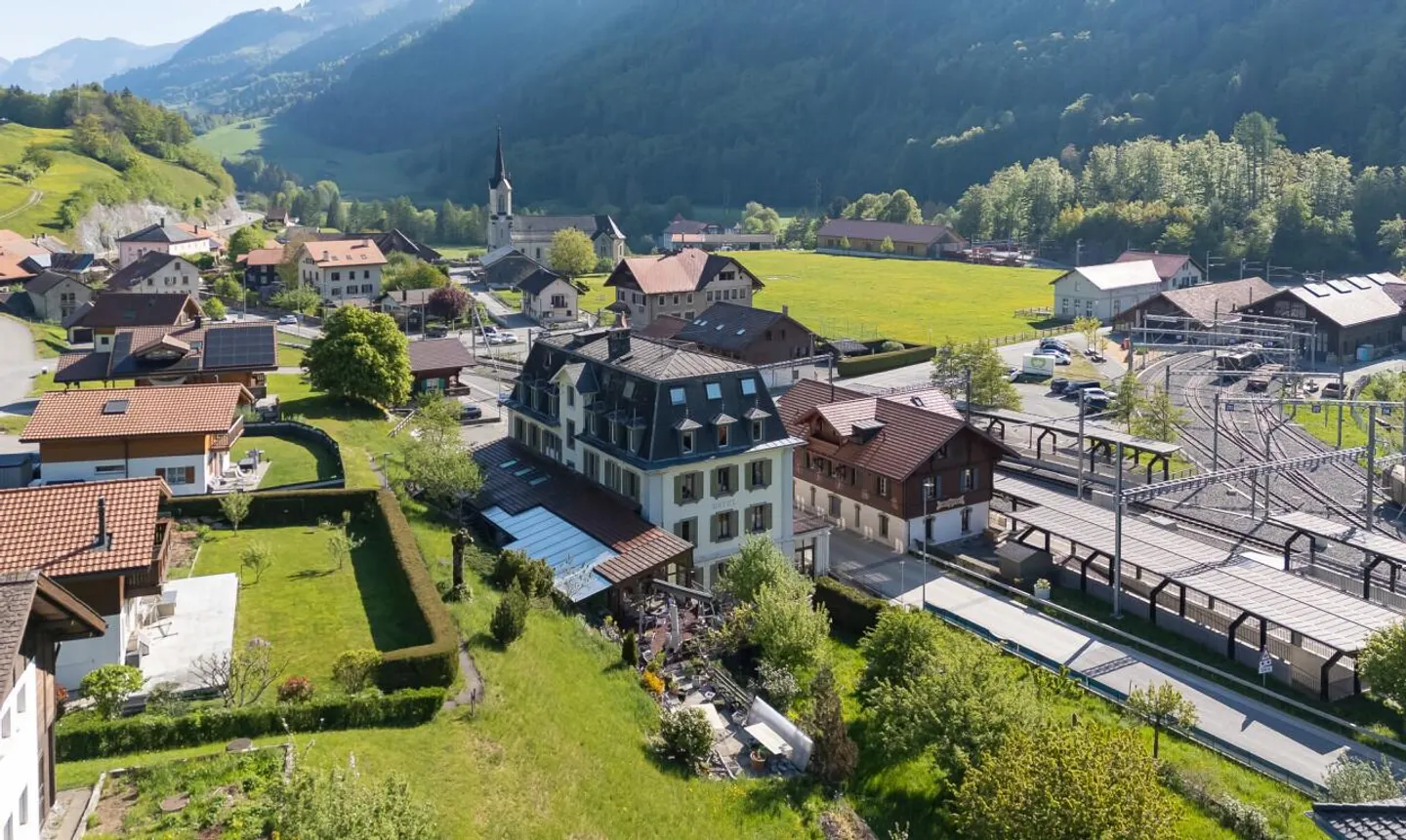 Character hotel with great development potential - Photo 5 of 11