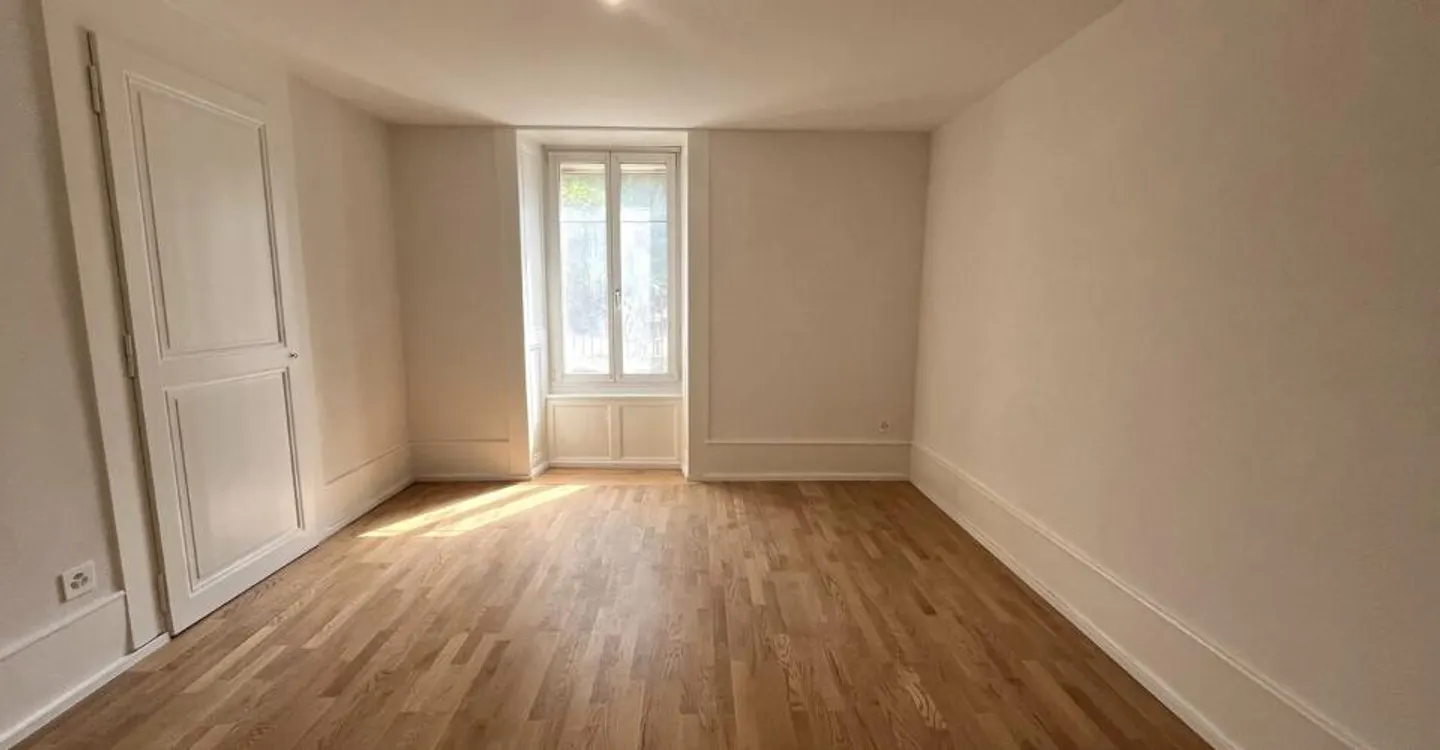 Beautiful 2-room apartment renovated with garden in Yverdon-les-Bains - Photo 8 of 9