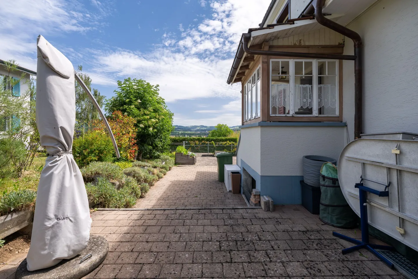 Vivre avec une vue - Grande maison familiale avec appartements à Belp - Photo 11 sur 19