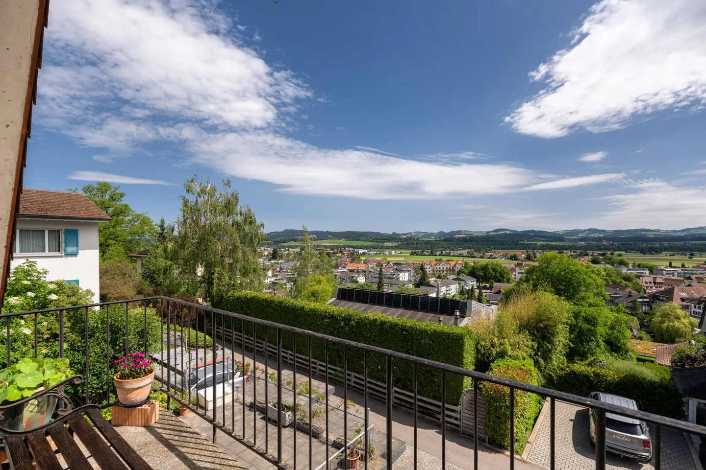 Vivre avec une vue - Grande maison familiale avec appartements à Belp - Photo 17 sur 19