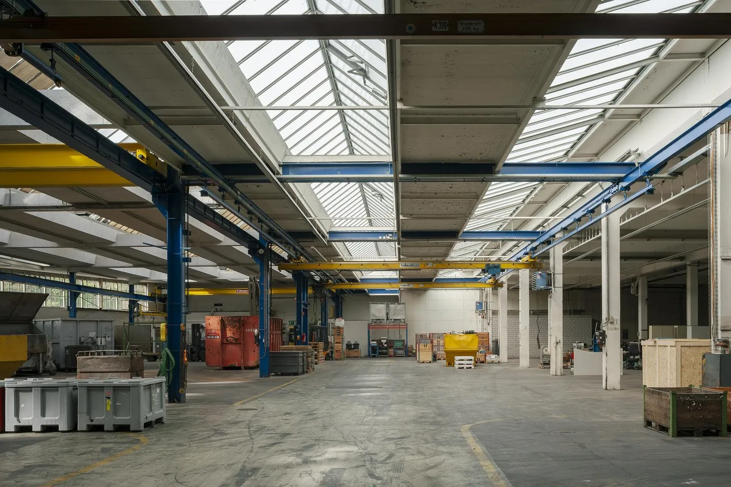 Espace commercial excellent à l'entrée de l'autoroute Töss - Photo 2 sur 5