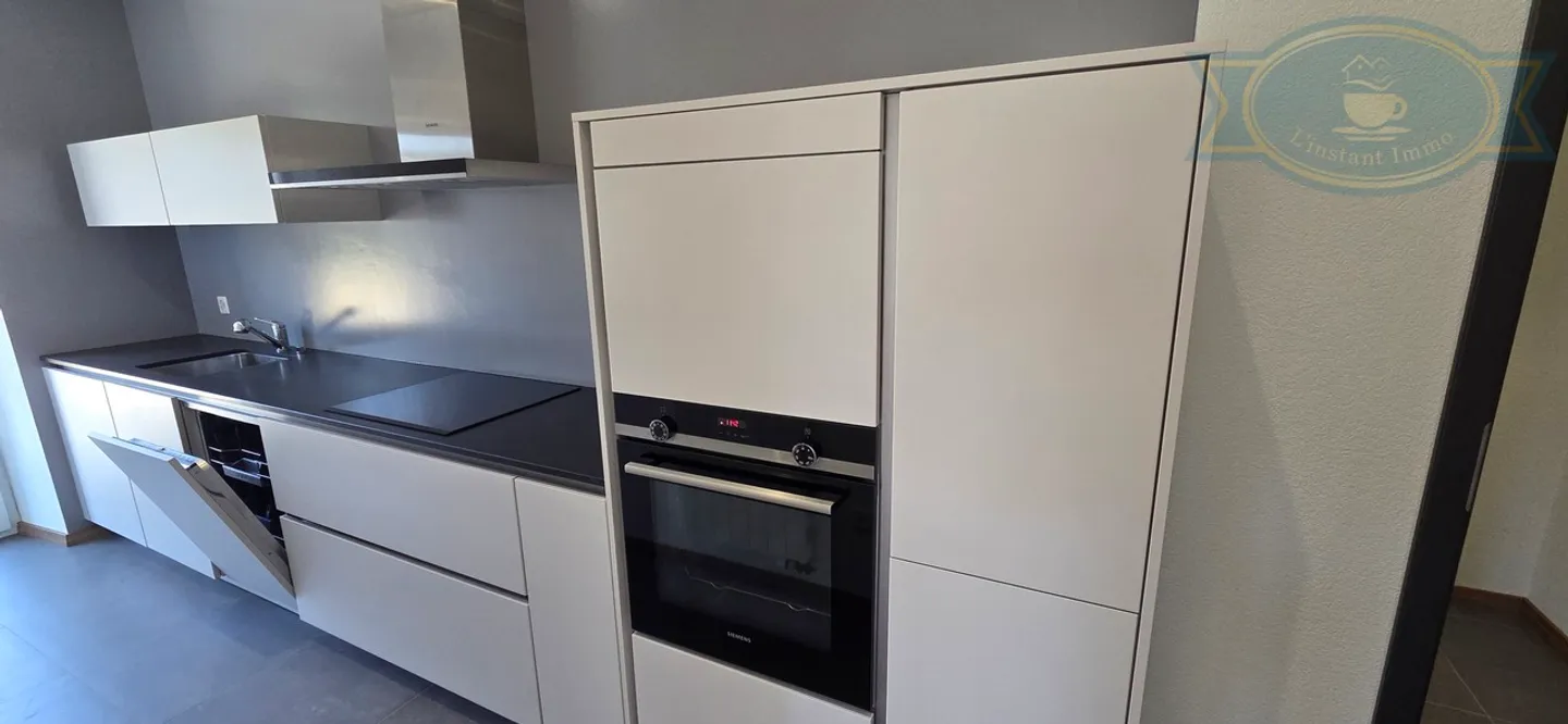 Charmant Appartement Rénové - Photo 4 sur 10