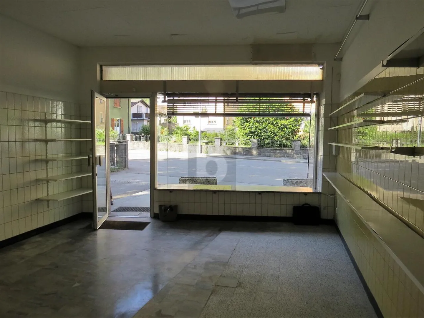 Spazio Commerciale Versatile - Foto 1 di 3