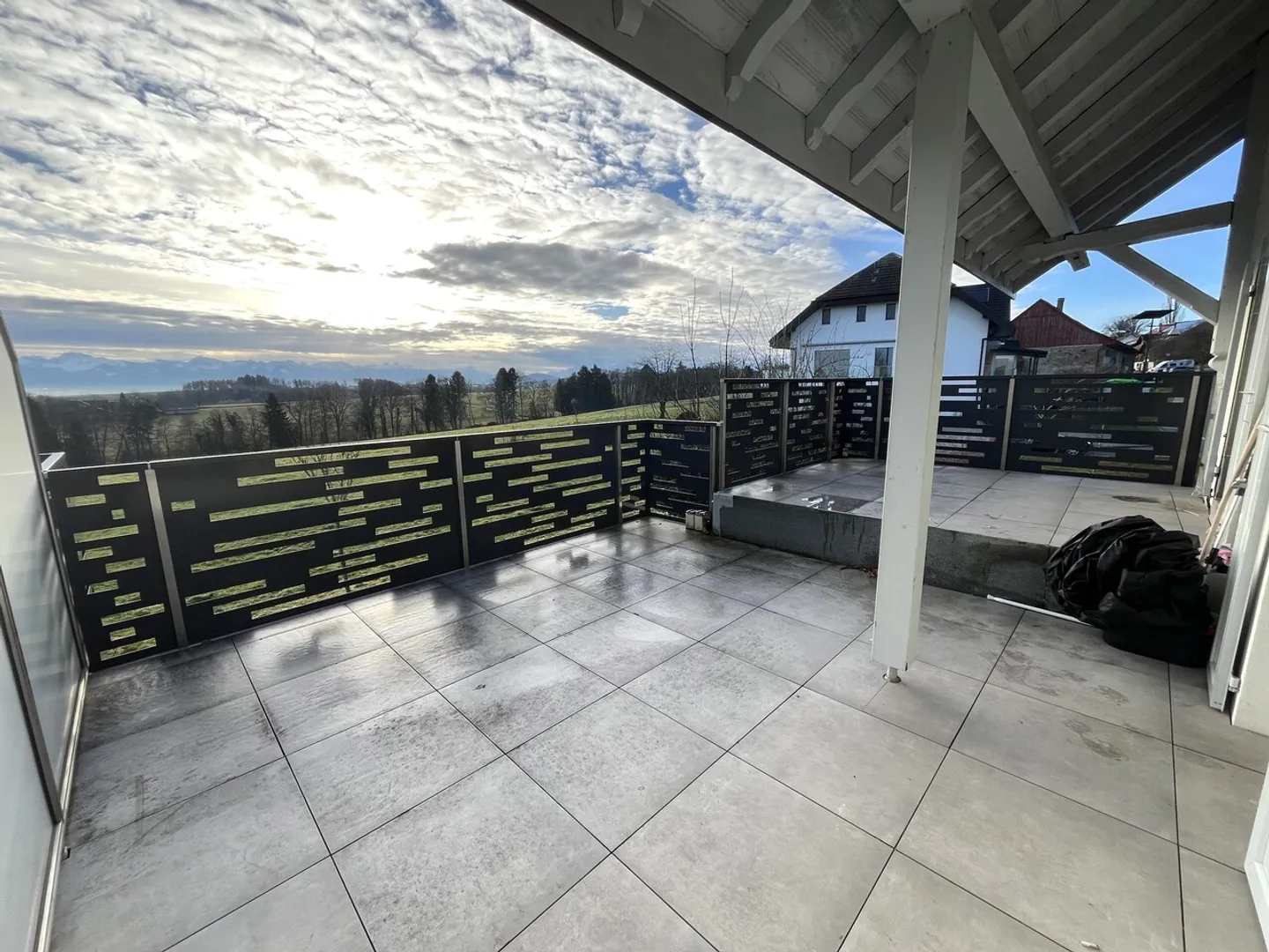 Beau Studio avec grand balcon à Ropraz - Photo 1 sur 8