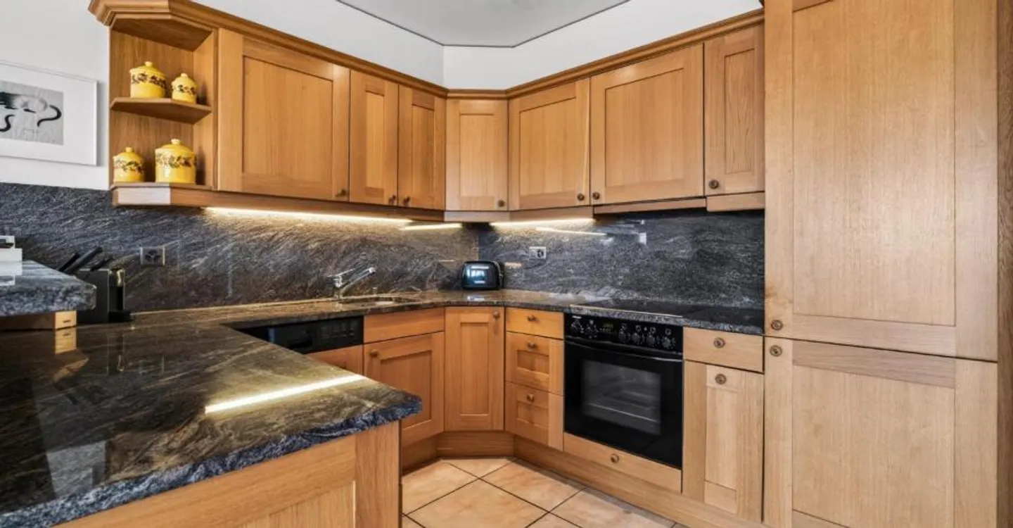 Appartamento Elegante con Vista Alpina - Foto 4 di 12