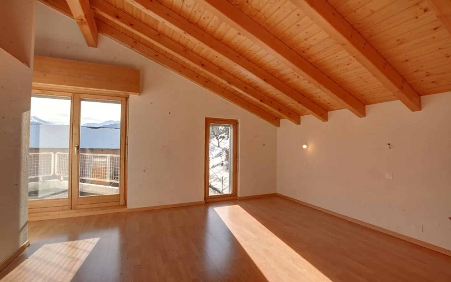 Appartement à vendre - Photo 3 sur 13