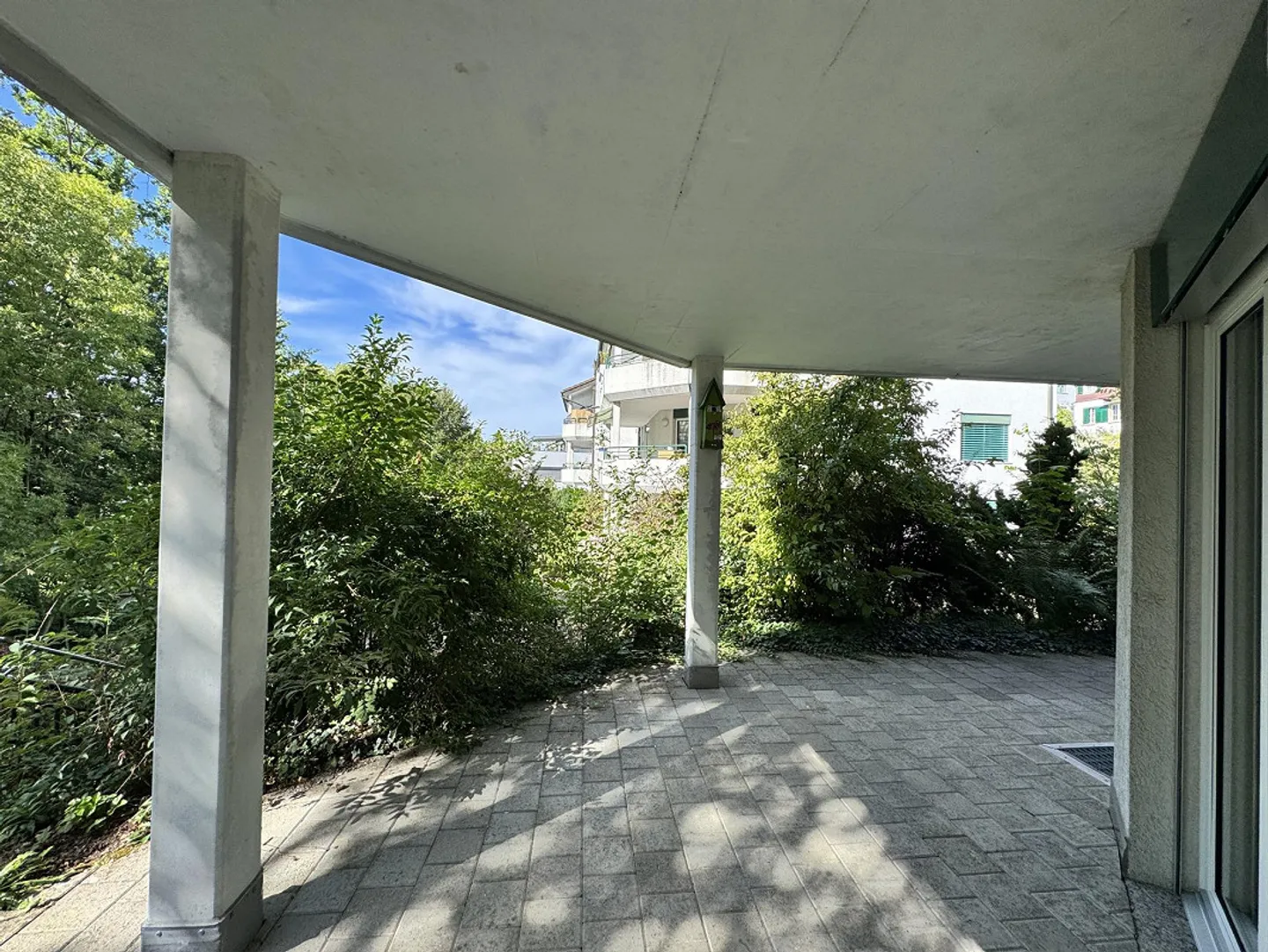 Grosszügige Wohnung mit Grünblick - Foto 8 von 8