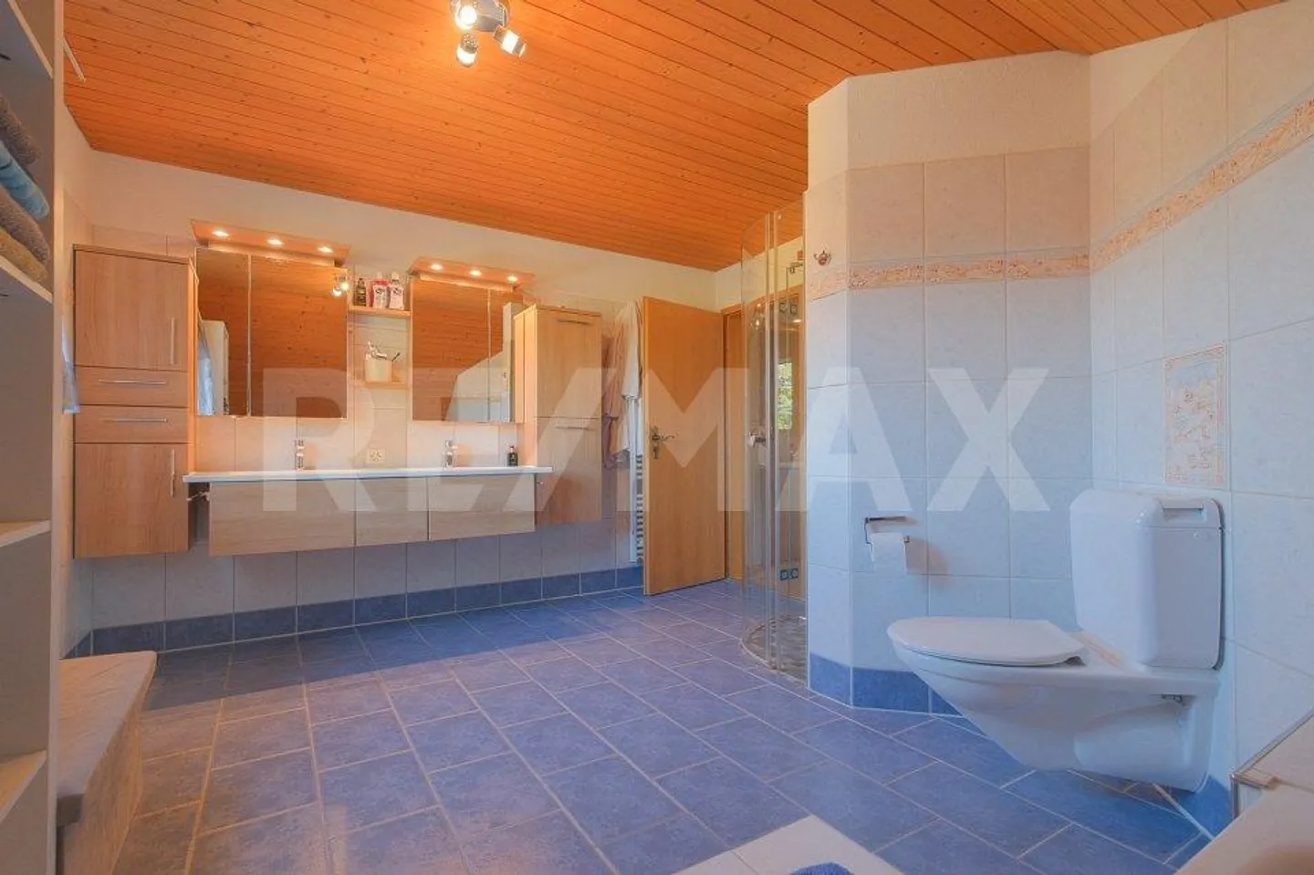 Stylish 5.5 Room Single-Family House: Sunny & Family-Friendly - Photo 11 of 13