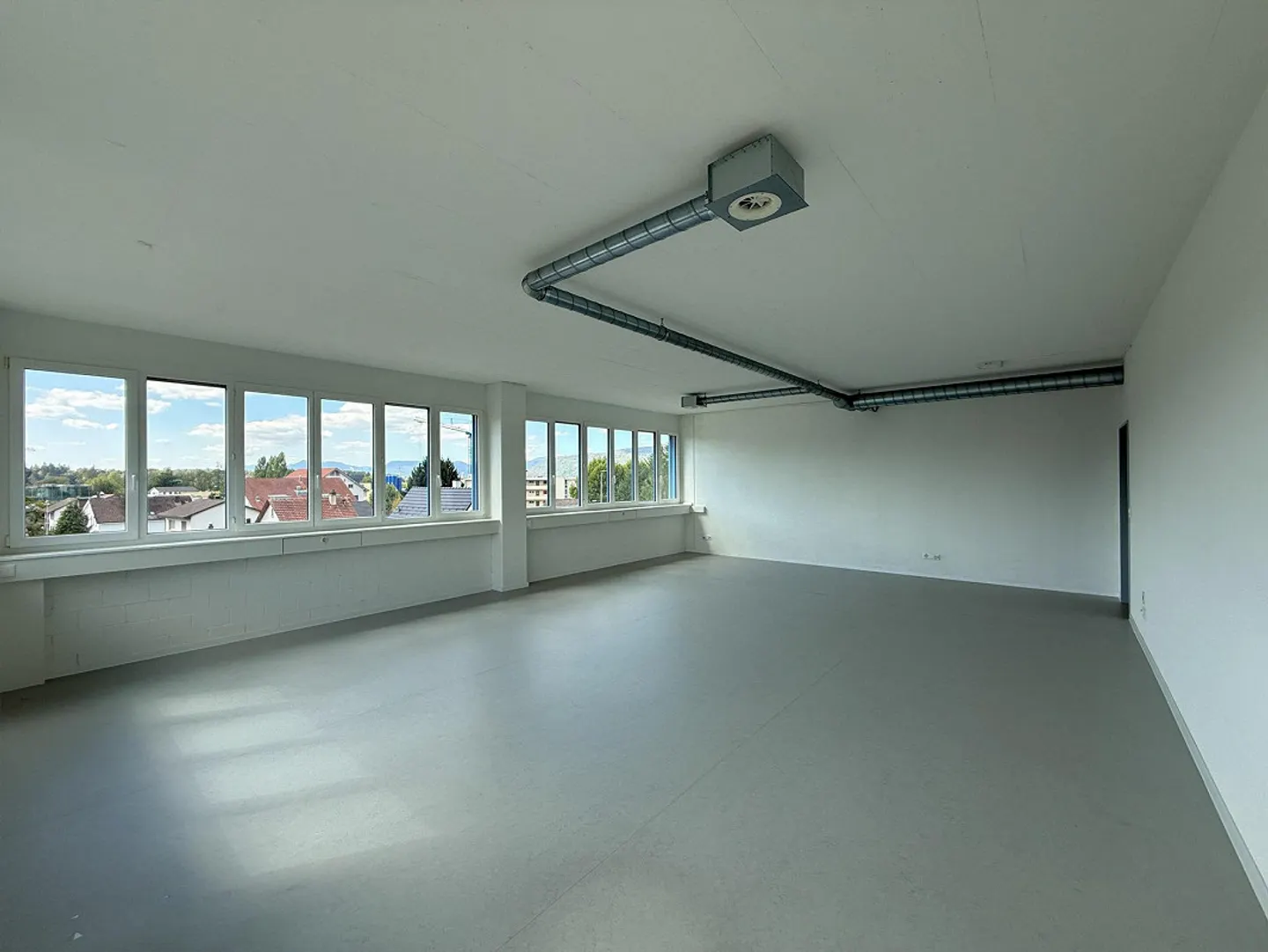 Espace de bureau lumineux à Oftringen - Photo 2 sur 9