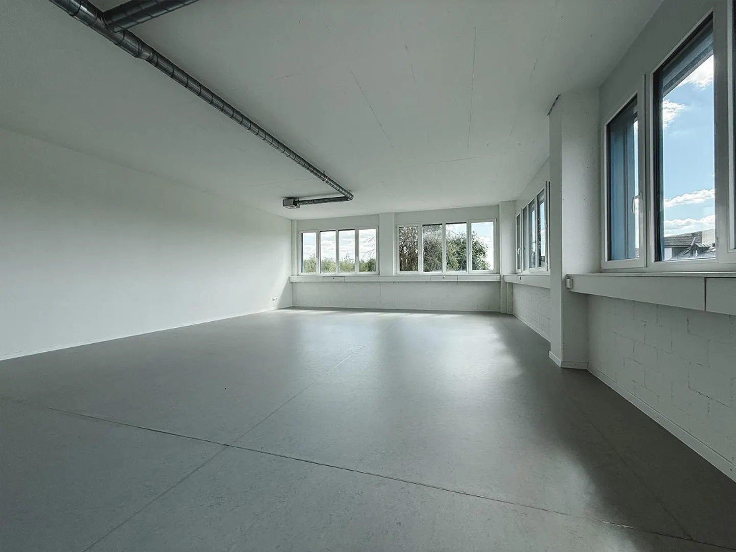 Espace de bureau lumineux à Oftringen - Photo 3 sur 9