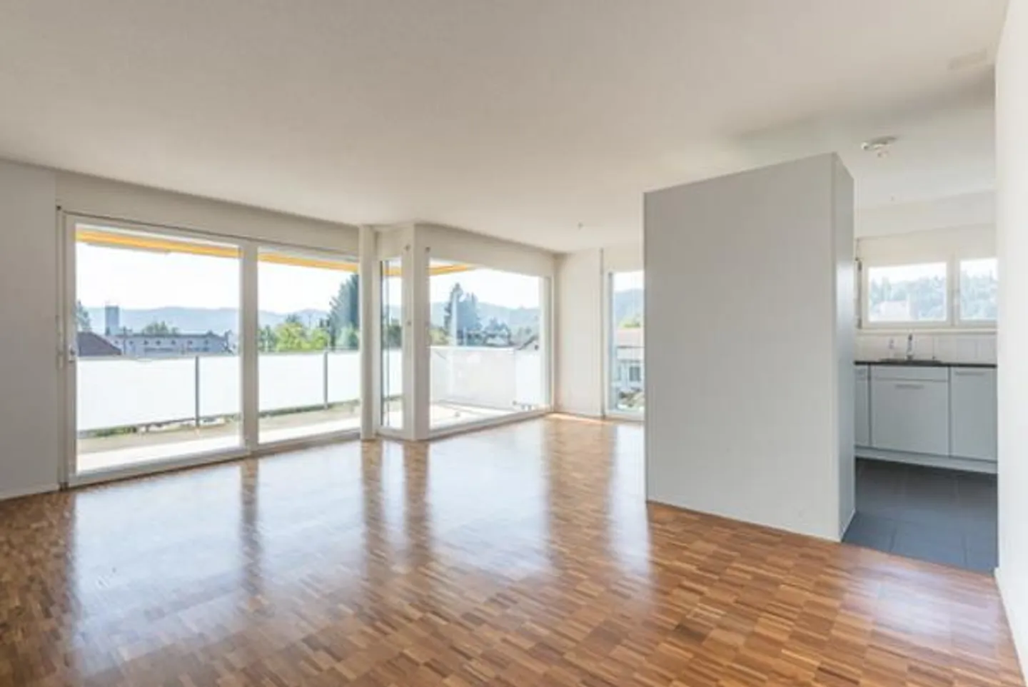 Votre nouveau chez-vous avec un coin jardin cherche un nouveau locataire - Photo 3 sur 5