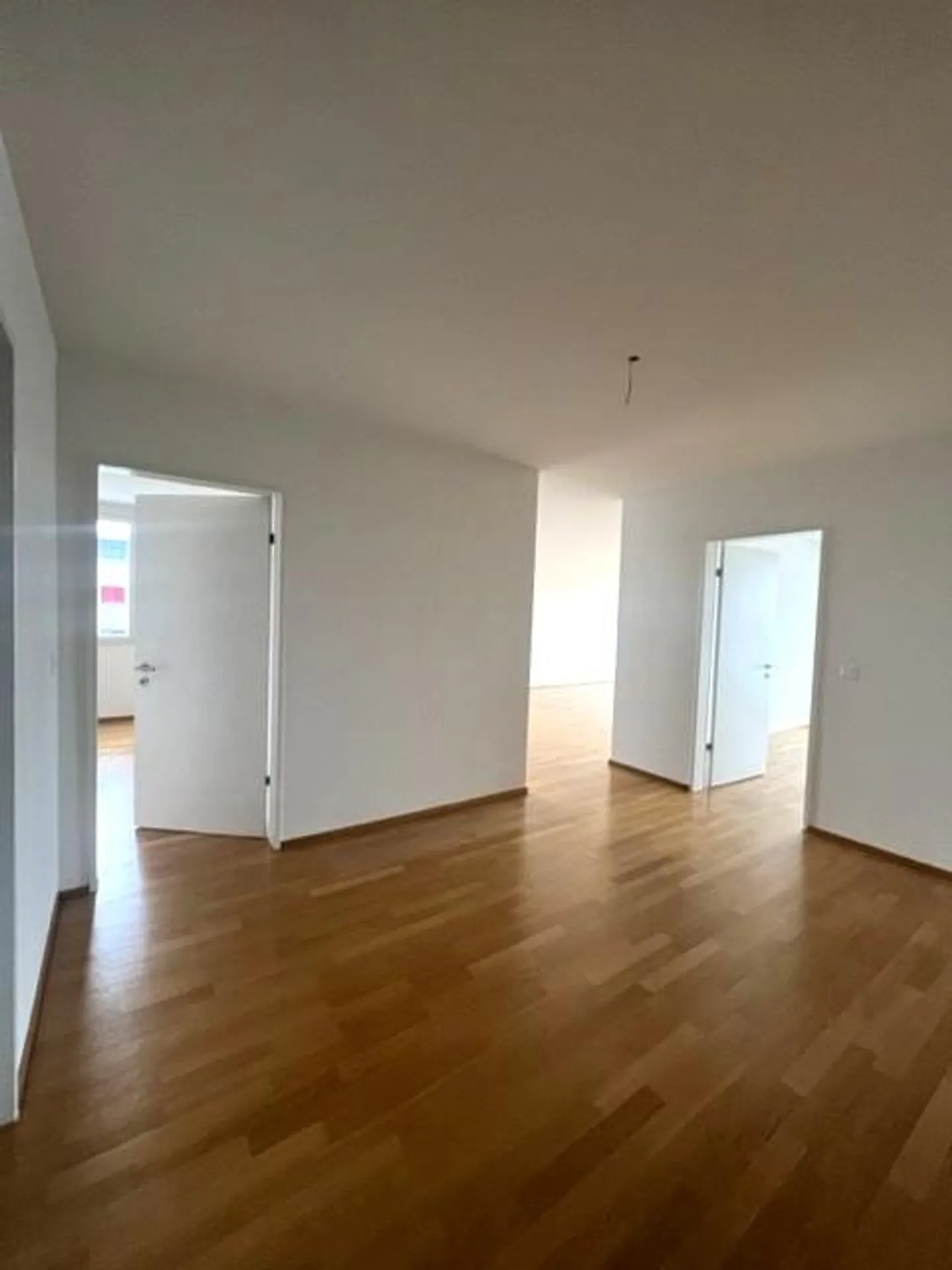 Geräumige Wohnung mit Bergsicht - Foto 5 von 8