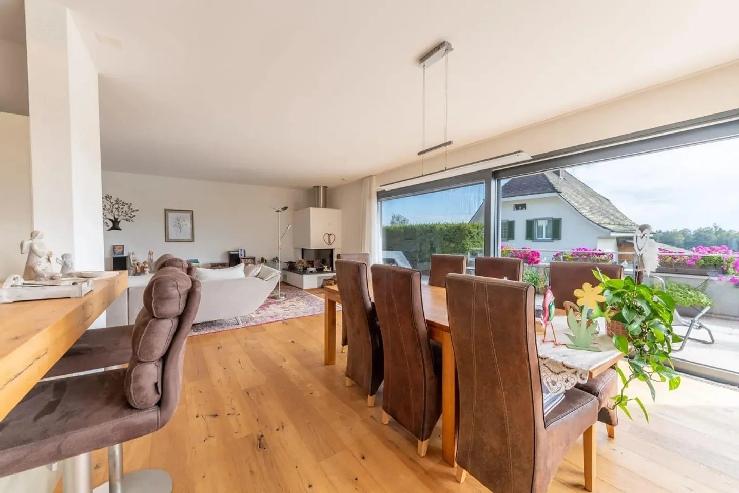 Arrivare, sentirsi bene e godere della vista - elegante appartamento di 4,5 stanze... - Foto 4 di 13