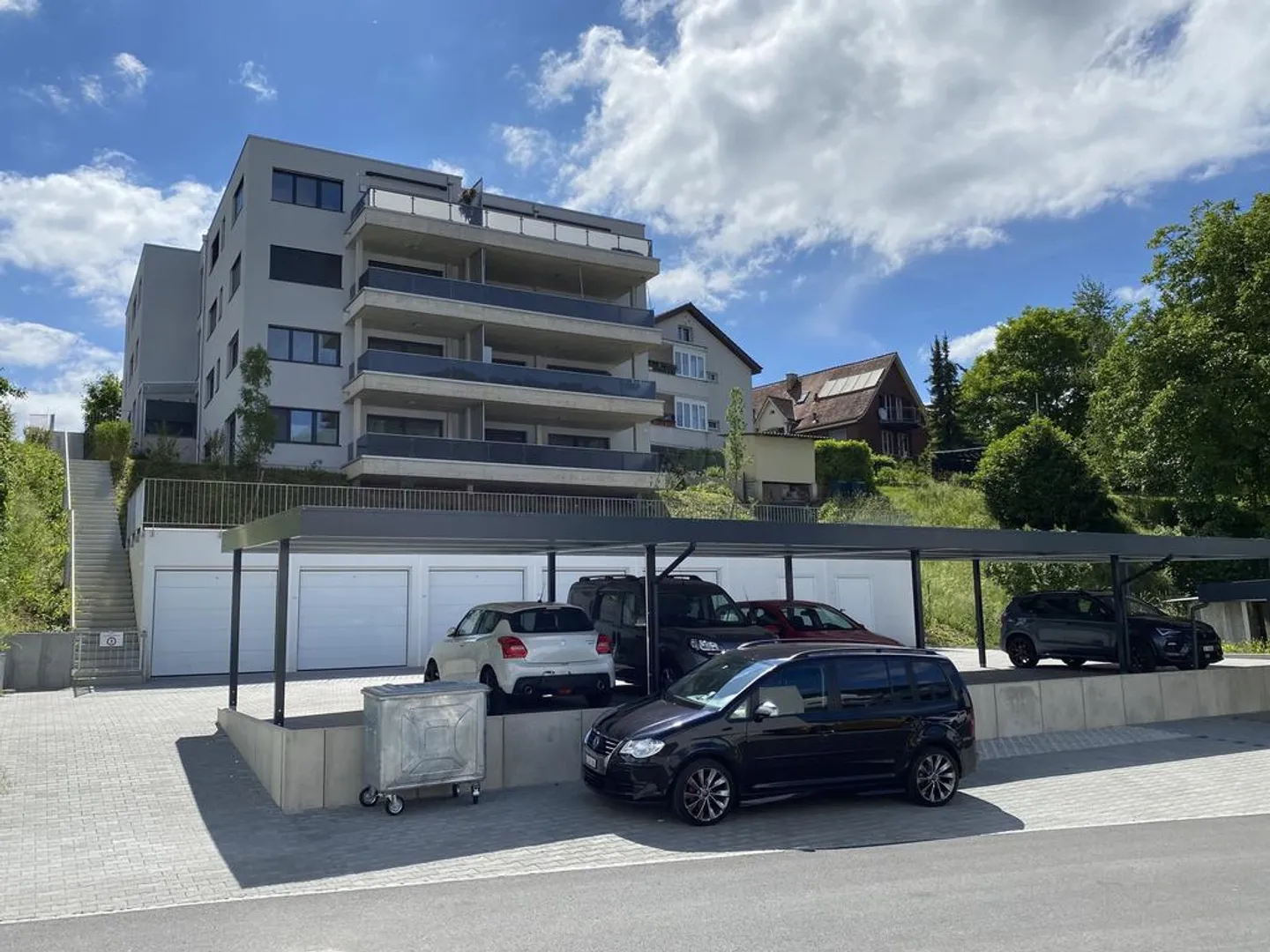 Luminoso appartamento di 3,5 stanze nella regione di Altmarkt a Liestal - Foto 1 di 9