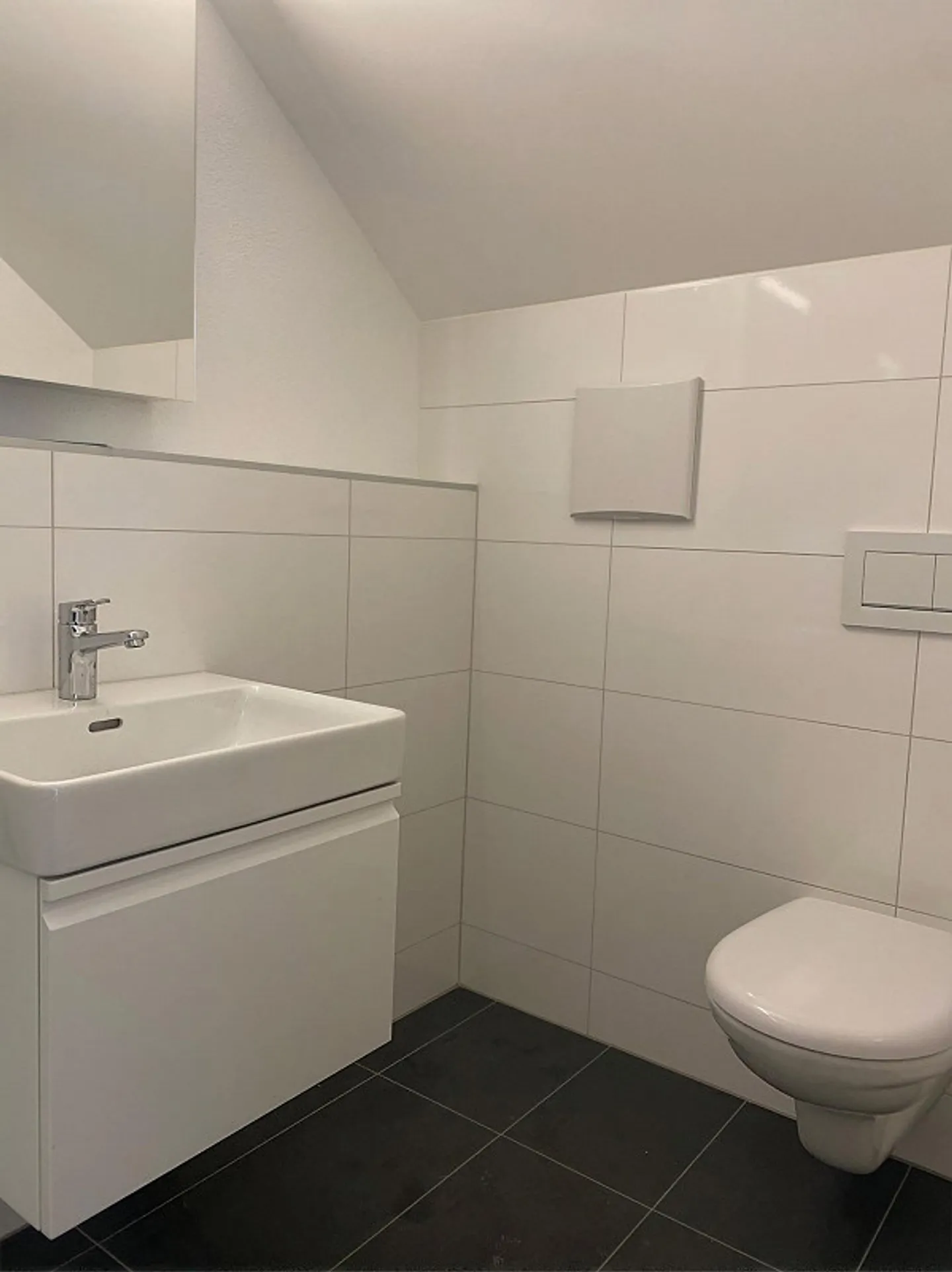 Ampio appartamento di 1,5 stanze in mansarda - Foto 6 di 9