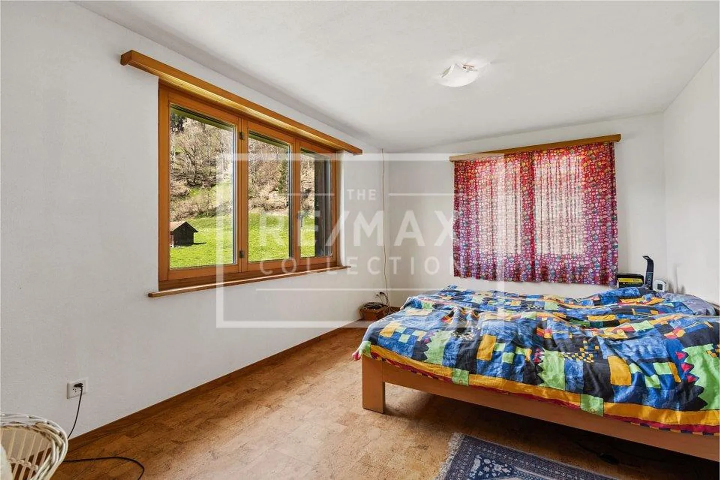 Grande maison individuelle avec bureau séparé - Photo 9 sur 13