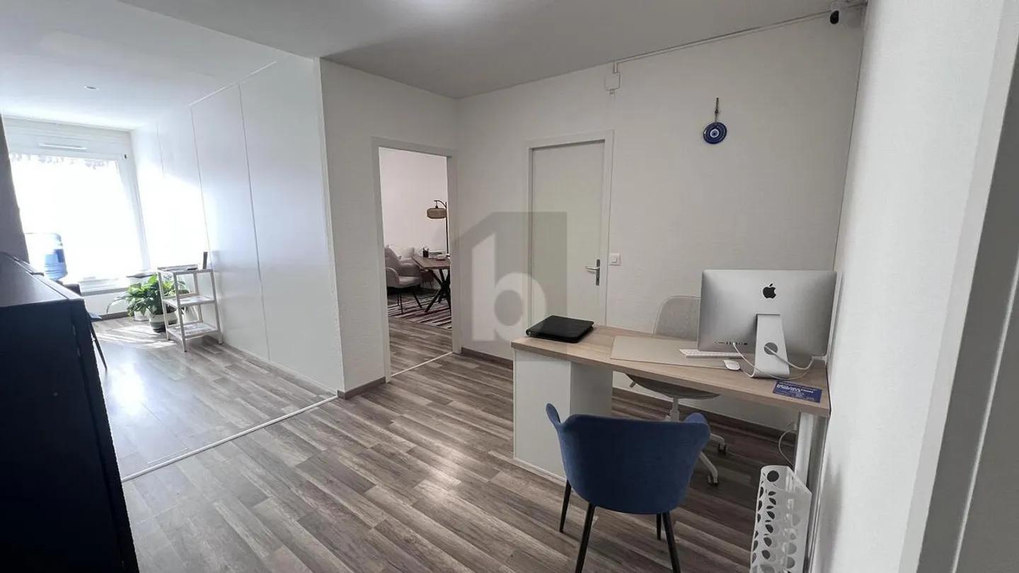 Büro im Erdgeschoss - Foto 4 von 5