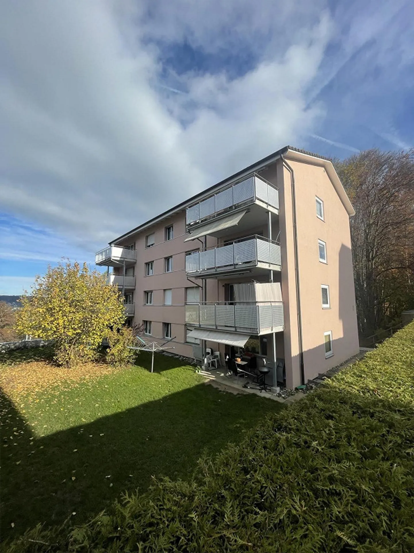 Bright, modern 3-room apartment with balcony in Uzwil - Photo 1 of 10