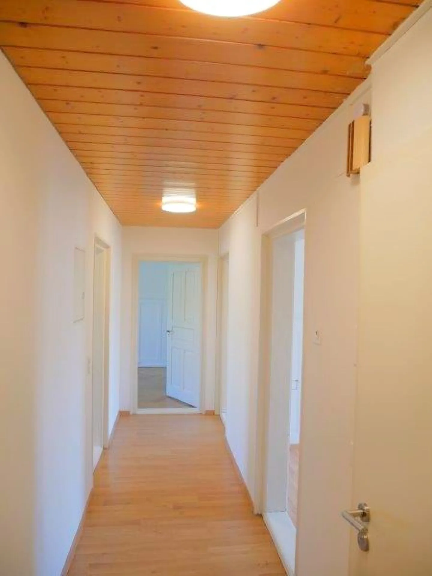 5.05% Nettorendite! Vollvermietetes Mehrfamilienhaus mit Gewerbefläche! - Foto 13 von 19