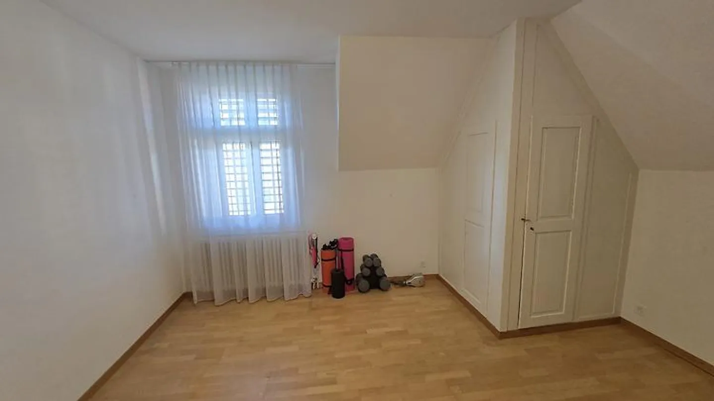 APPARTEMENT 4½ PIÈCES À DIETIKON (ZH), MEUBLÉ, TEMPORAIRE - Photo 7 sur 12