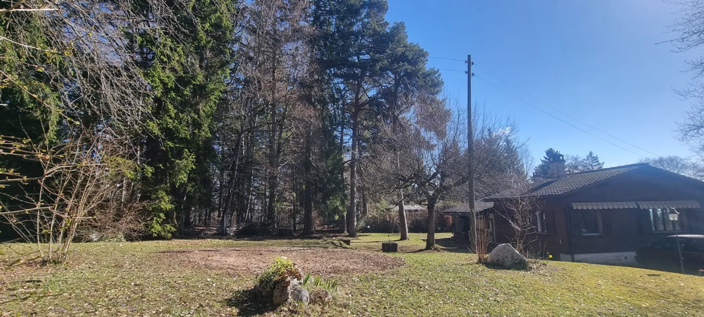 For Sale - Buildable Plot 1,600 m² - Hauts de Bassins - Photo 1 of 1