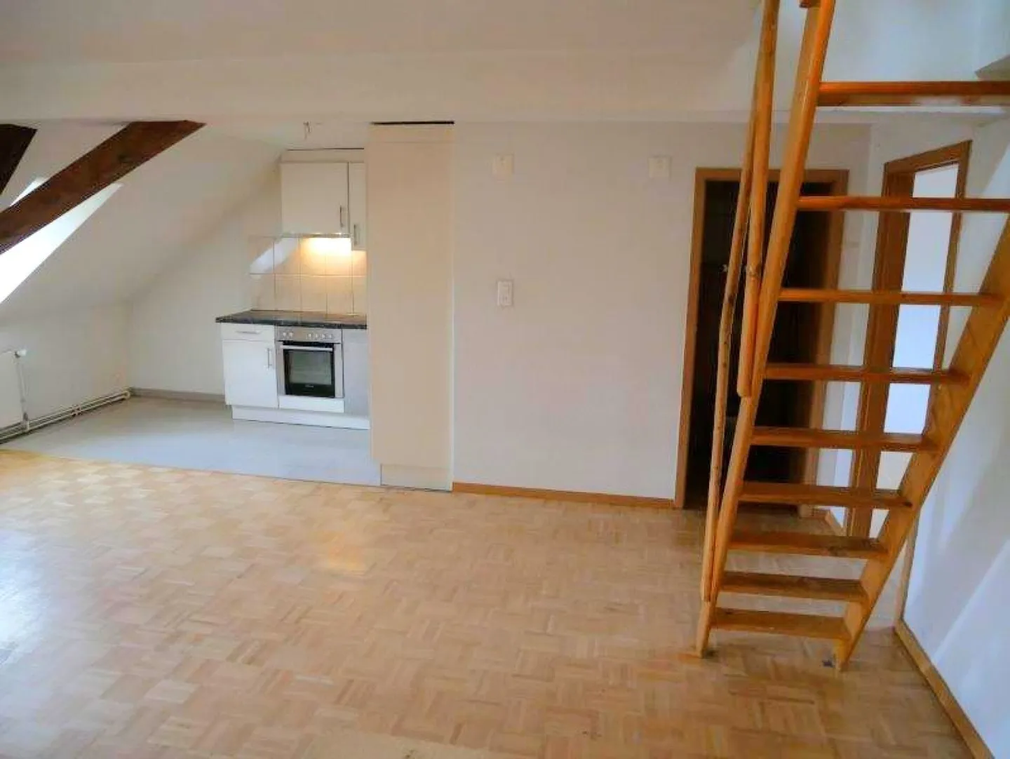 5.05% Nettorendite! Vollvermietetes Mehrfamilienhaus mit Gewerbefläche! - Foto 11 von 19