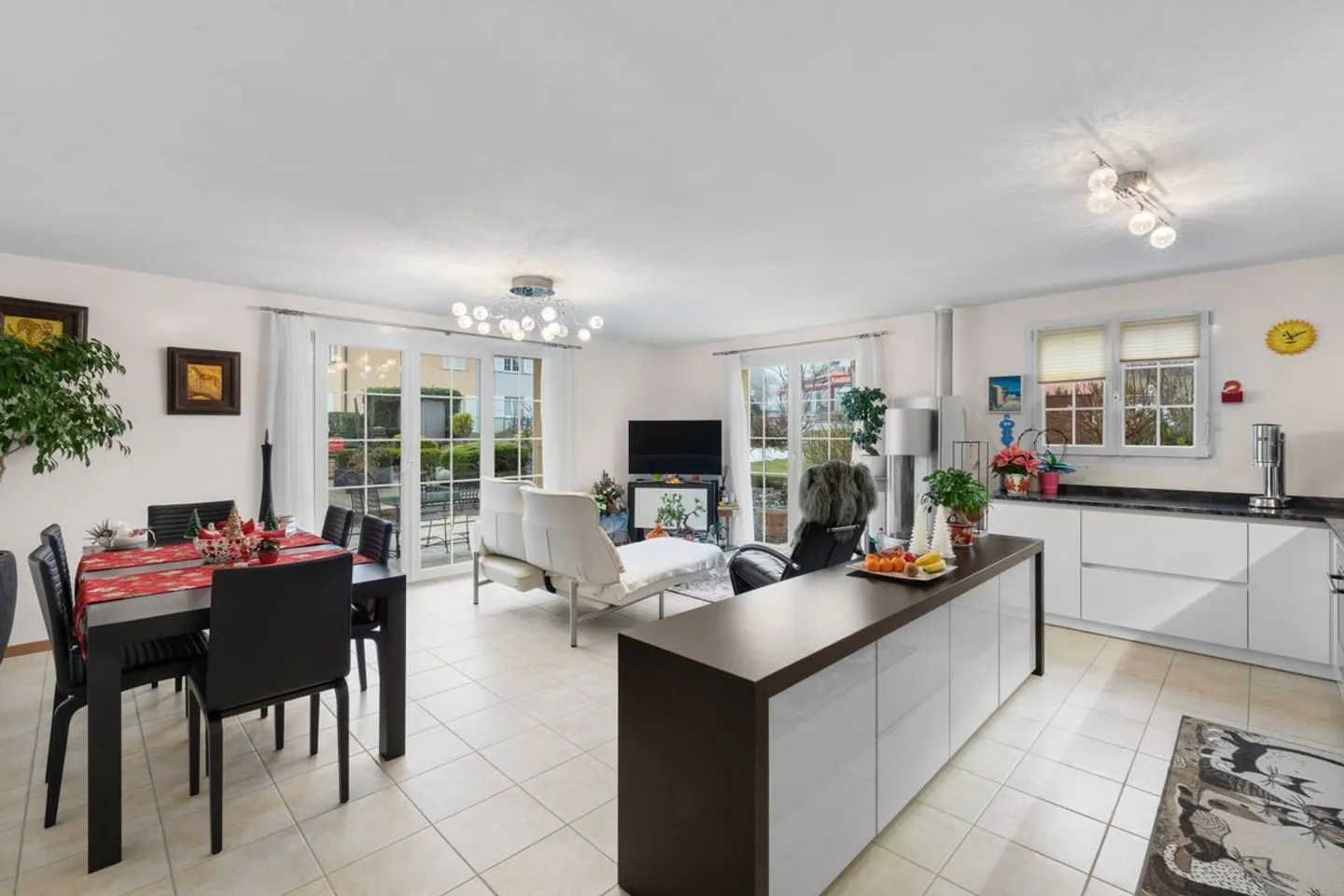 Exclusif : Très bel appartement au rez-de-chaussée avec jardin paysager - Photo 5 sur 13