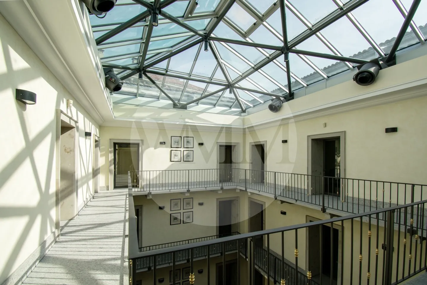 Prestigeträchtige Büros mit Seeblick in historischem Gebäude - Foto 10 von 11