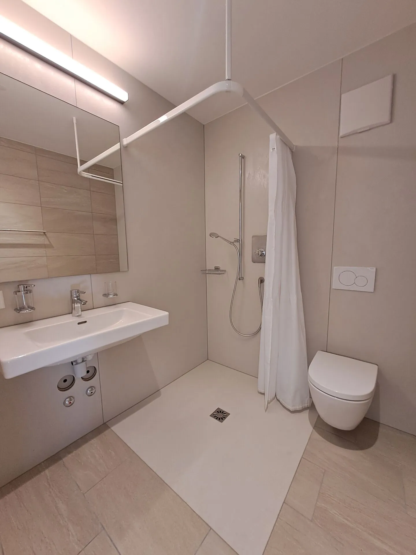 Appartamenti 1,5 camere accessibili in sedia a rotelle con balcone - Foto 9 di 12