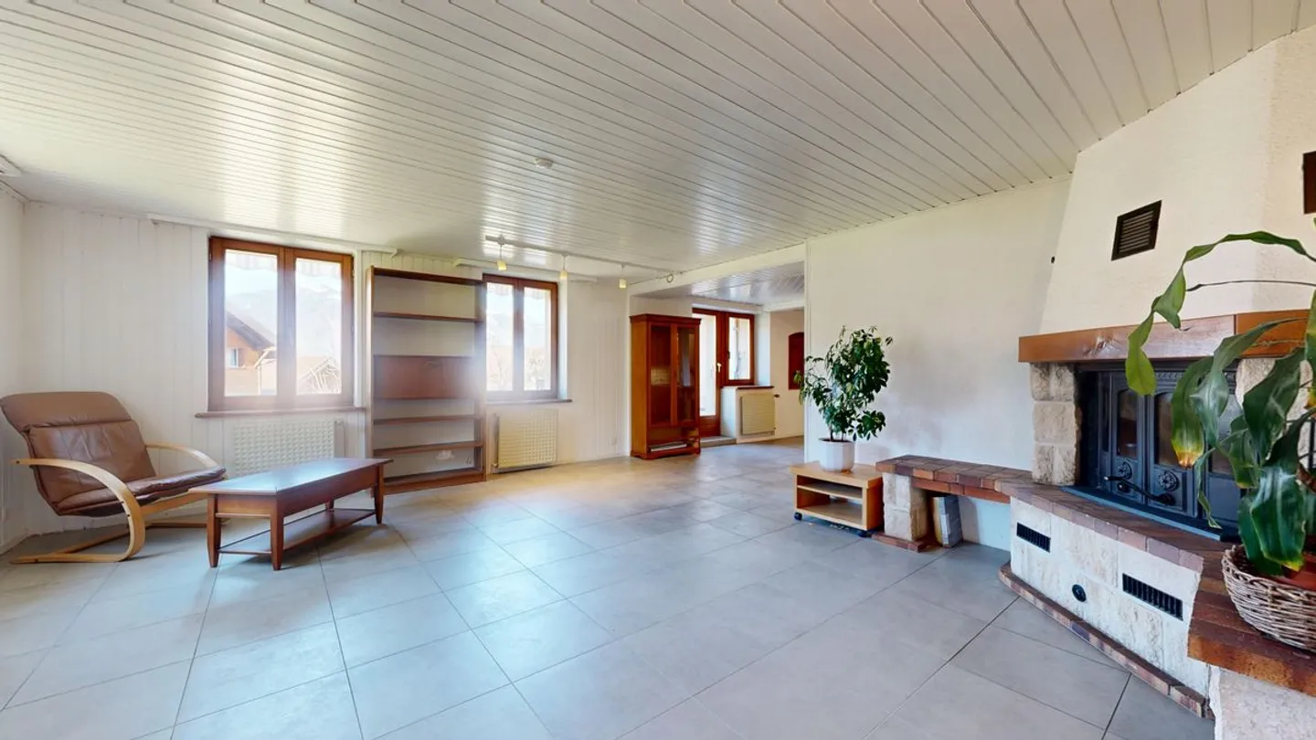 Maison multifamiliale avec 2 appartements à acquérir - Photo 2 sur 10
