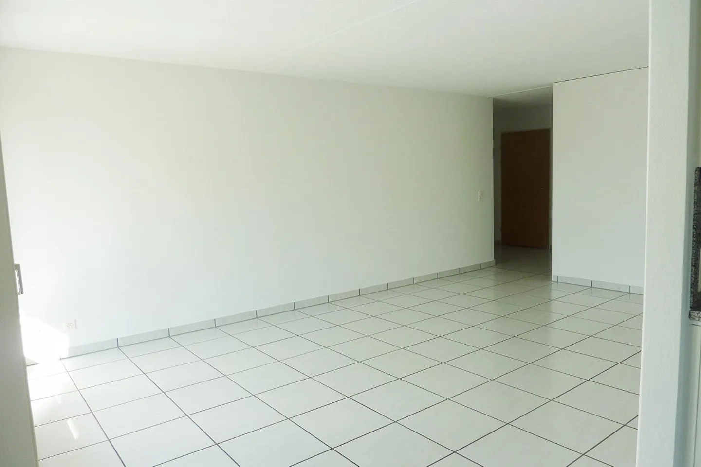 Sonnige Wohnlage mit grossem Gartensitzplatz - Foto 3 von 10