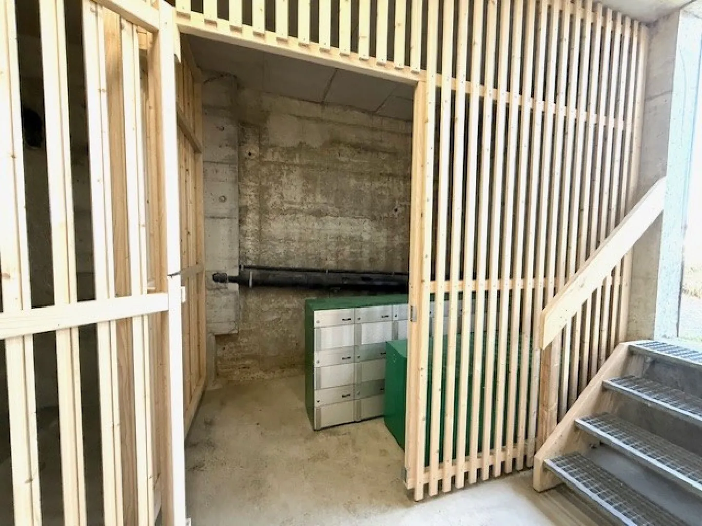 Grosszügiger Keller-/Lager-/Hobbyraum - Foto 1 von 3