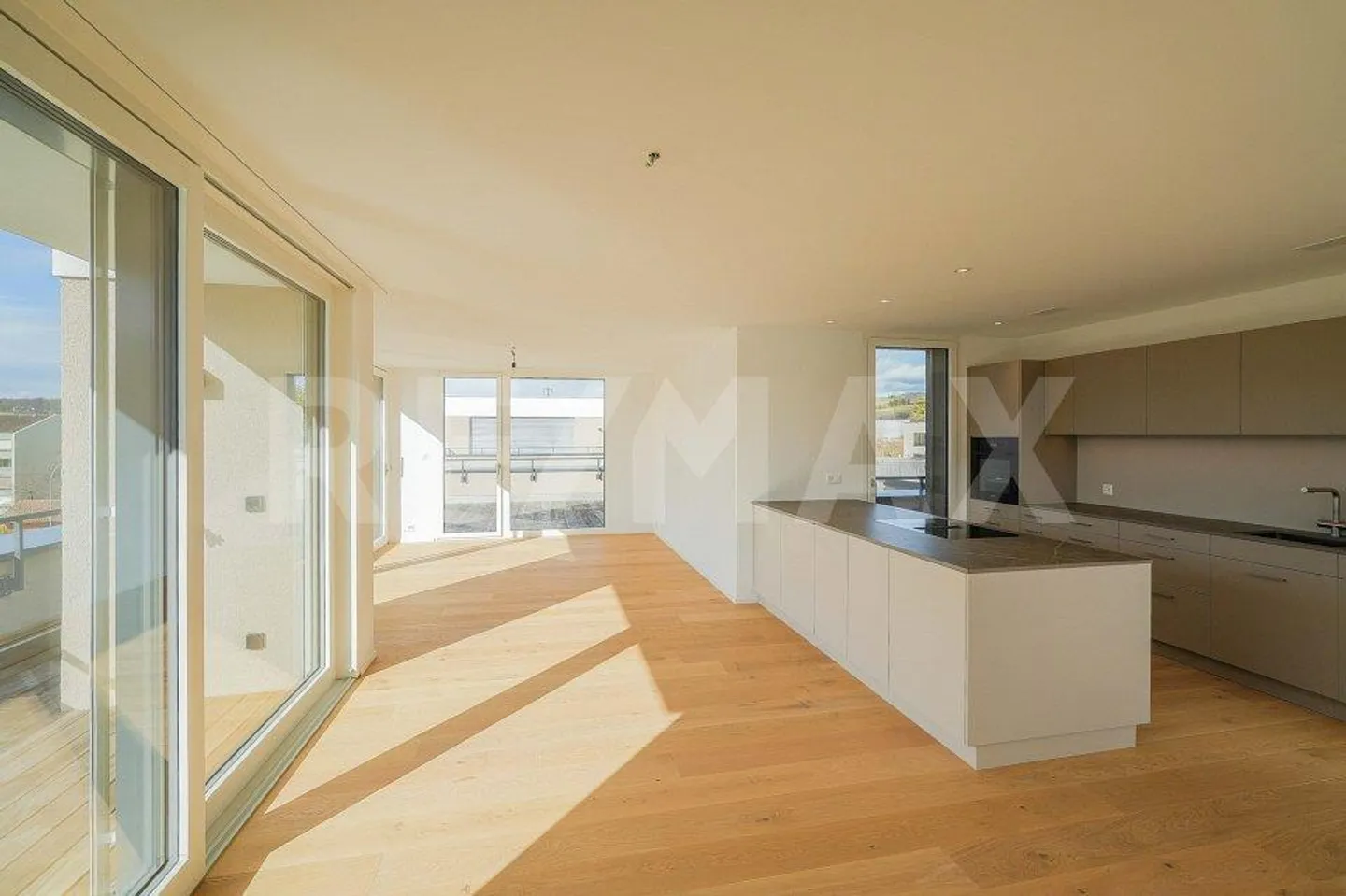 Modernes Attikawohnung in Frick - Foto 2 von 9