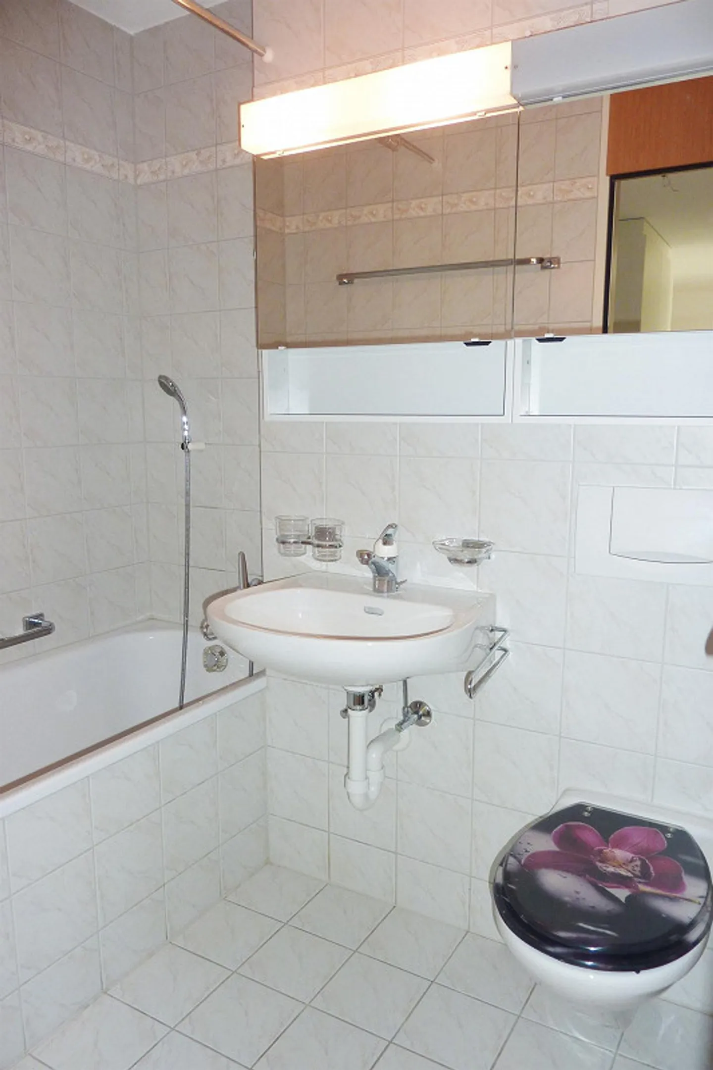 Sonnige Wohnlage mit grossem Gartensitzplatz - Foto 6 von 10