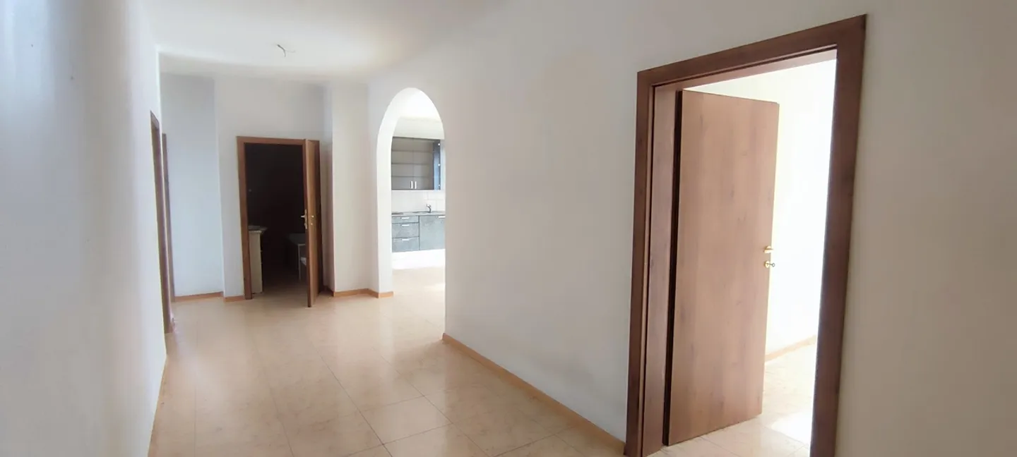 Appartamento 5.5 stanze - Foto 5 di 9