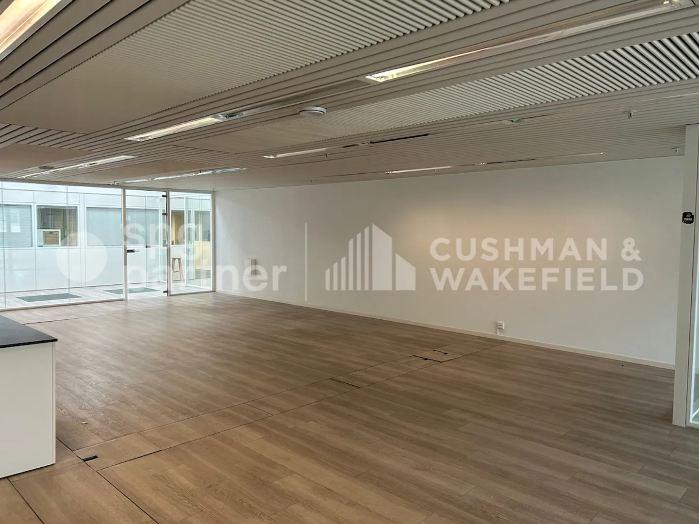 Büros und Werkstätten Plug&amp;Play in einer strategischen Zone - Foto 3 von 4