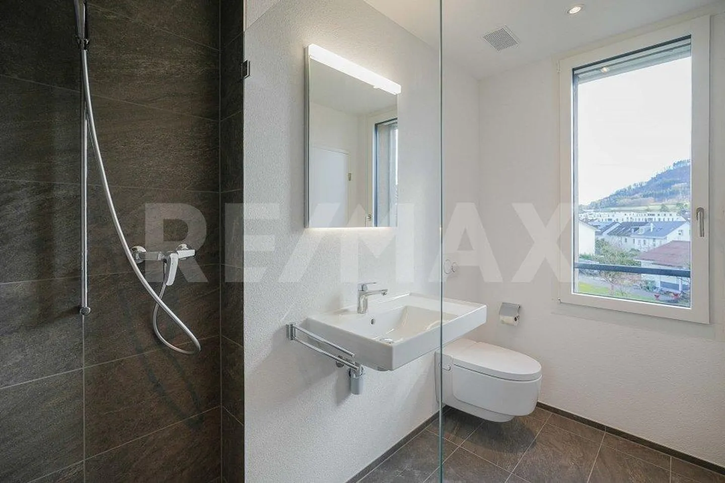 Modernes Attikawohnung in Frick - Foto 6 von 9