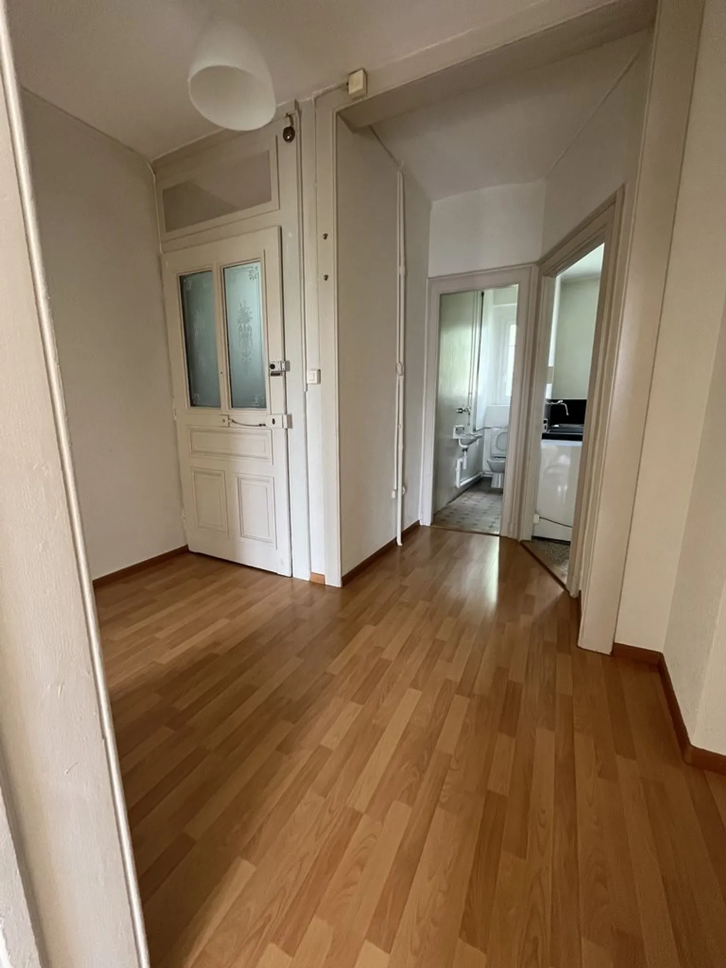 Schönes Apartment mit Balkon - Foto 7 von 9