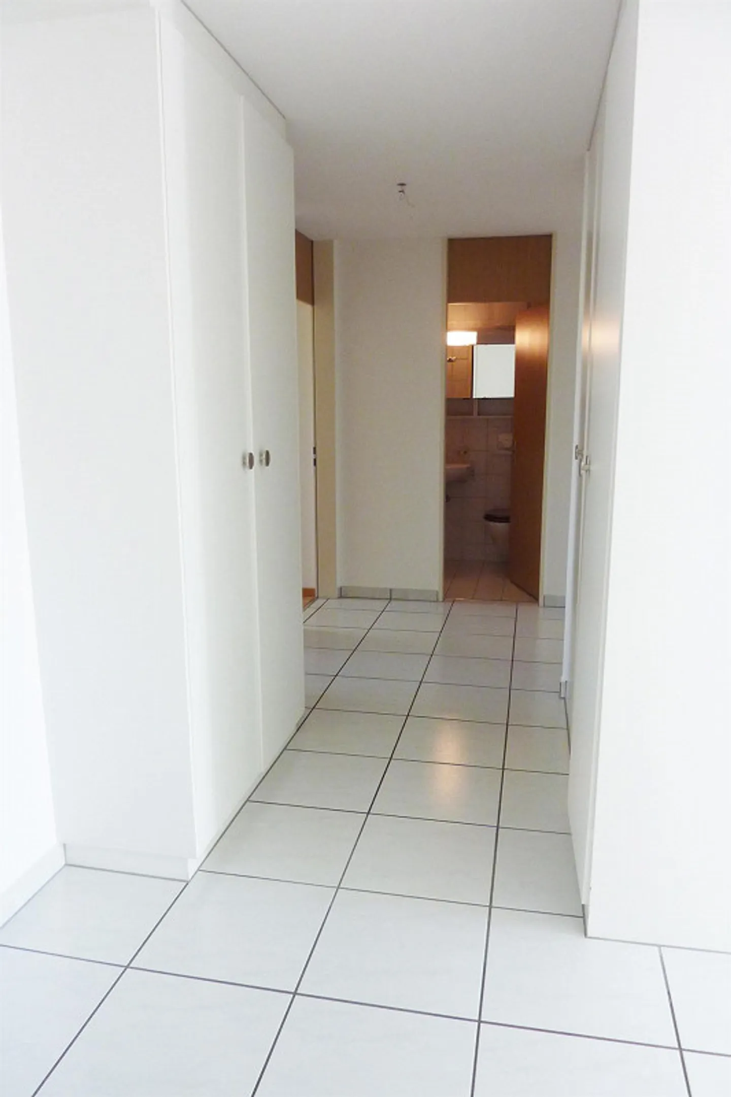 Sonnige Wohnlage mit grossem Gartensitzplatz - Foto 10 von 10