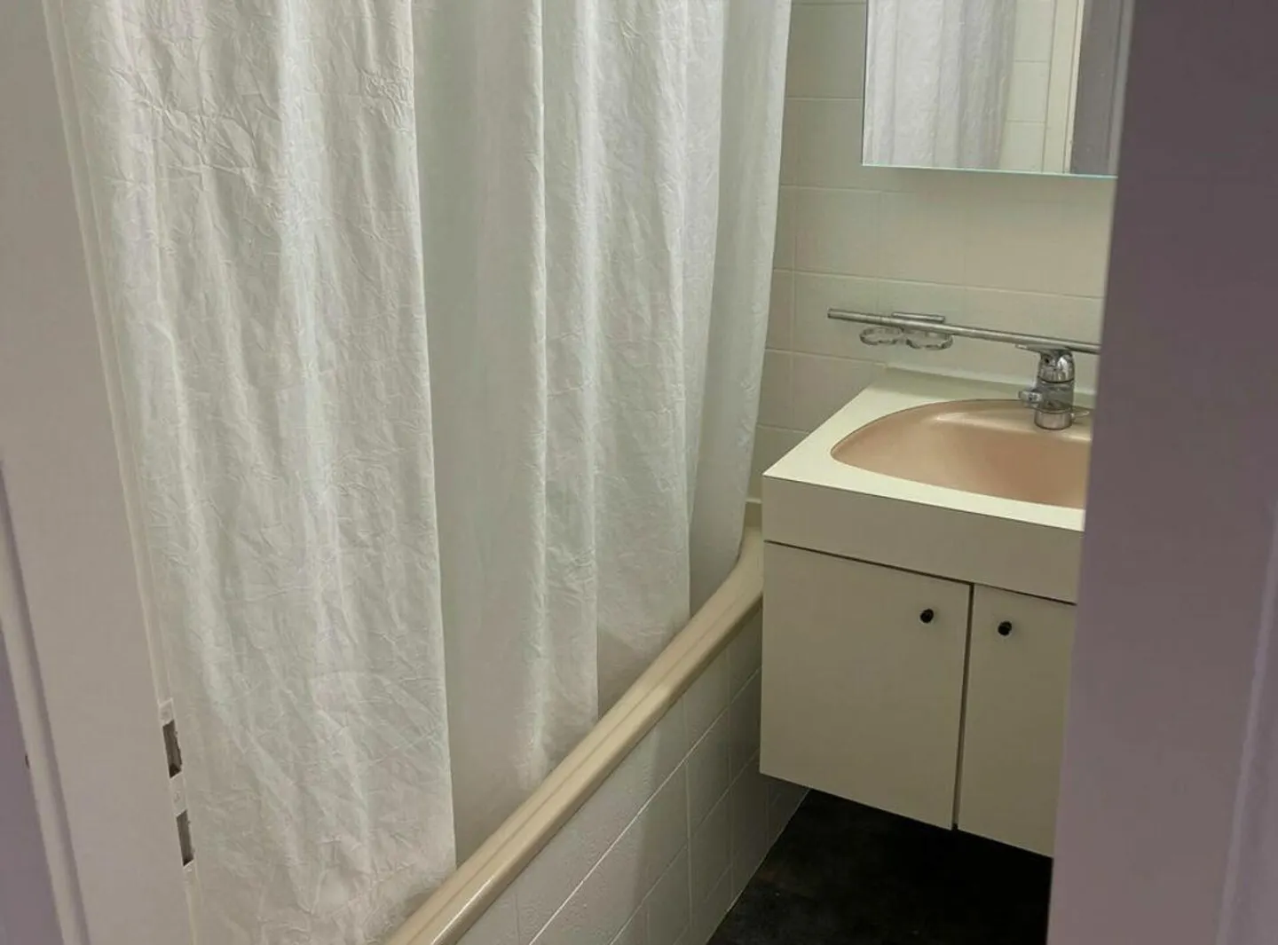 2-room apartment in Basel - Photo 2 of 6