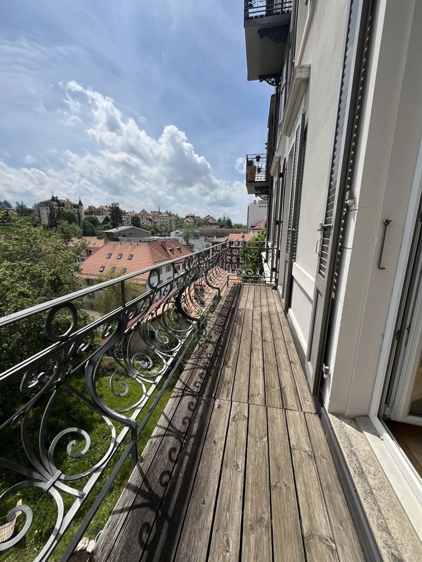 Schönes Apartment mit Balkon - Foto 1 von 9