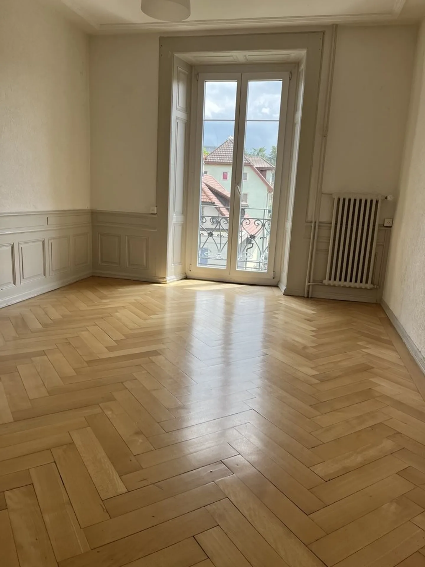 Schönes Apartment mit Balkon - Foto 2 von 9