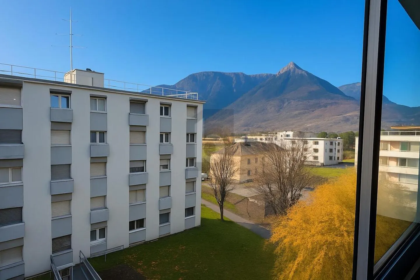 Appartement Moderne avec Parking - Photo 1 sur 6