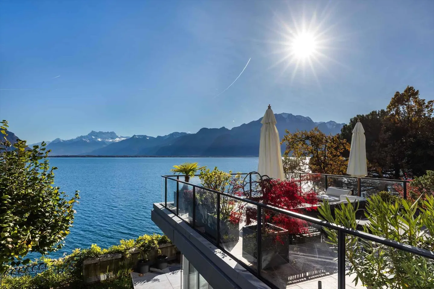 FÜSSE IM WASSER! GERÄUMIGE WOHNUNG NAHE ALLER ANNEHMLICHKEITEN. - Foto 8 von 13