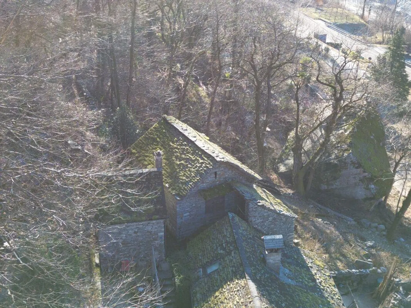 Incantevole Rustico Panoramico in Valle Maggia – Un Rifugio da Sogn... - Foto 4 di 8