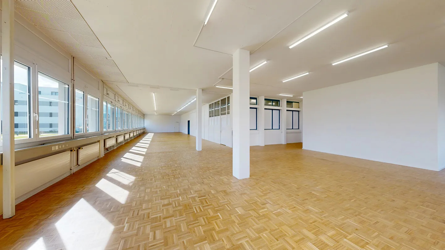 Spazi commerciali generosi e flessibili a Rheineck - Foto 2 di 22