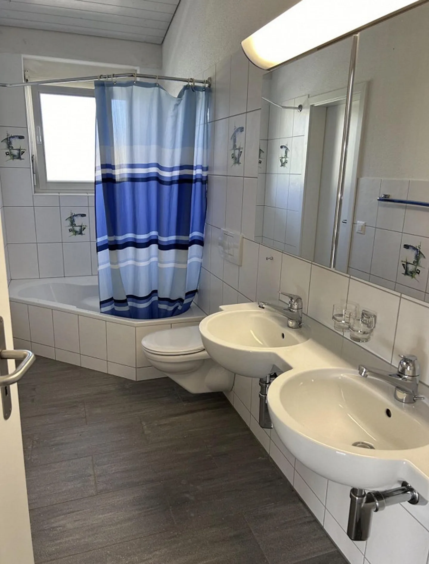 Appartement lumineux de 3,5 pièces avec balcon à Dottikon - disponible à partir de septembre 2026 - Photo 4 sur 5